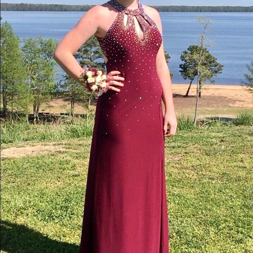Burgundy prom dress